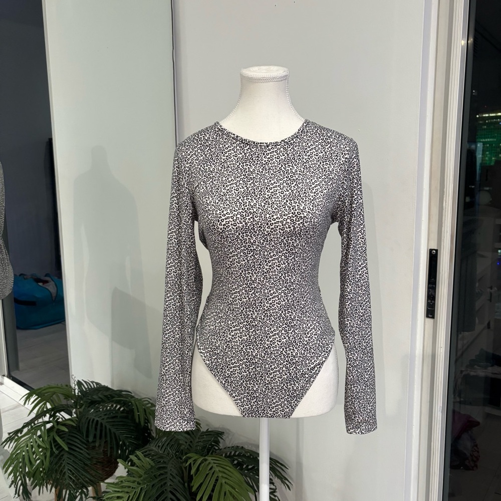 Leopard Print Long Sleeve Bodysuit